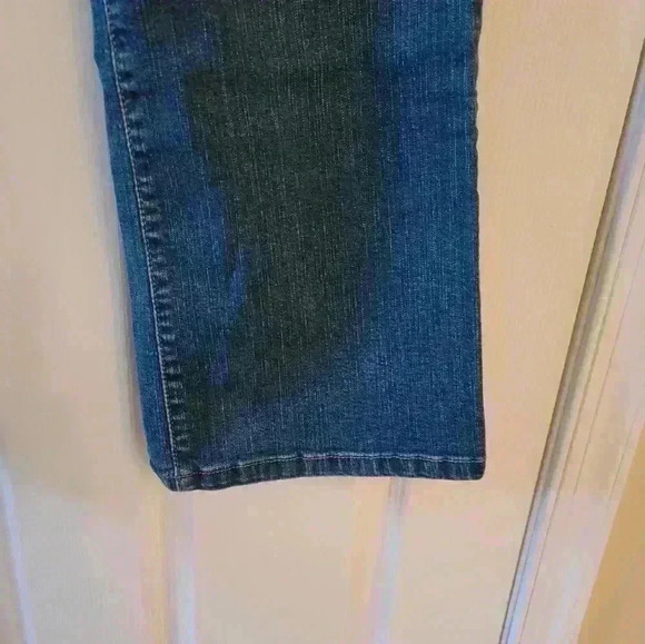 Levis, Womens Perfectly Slimming Boot Cut, size 14 short - Picture 5 of 5